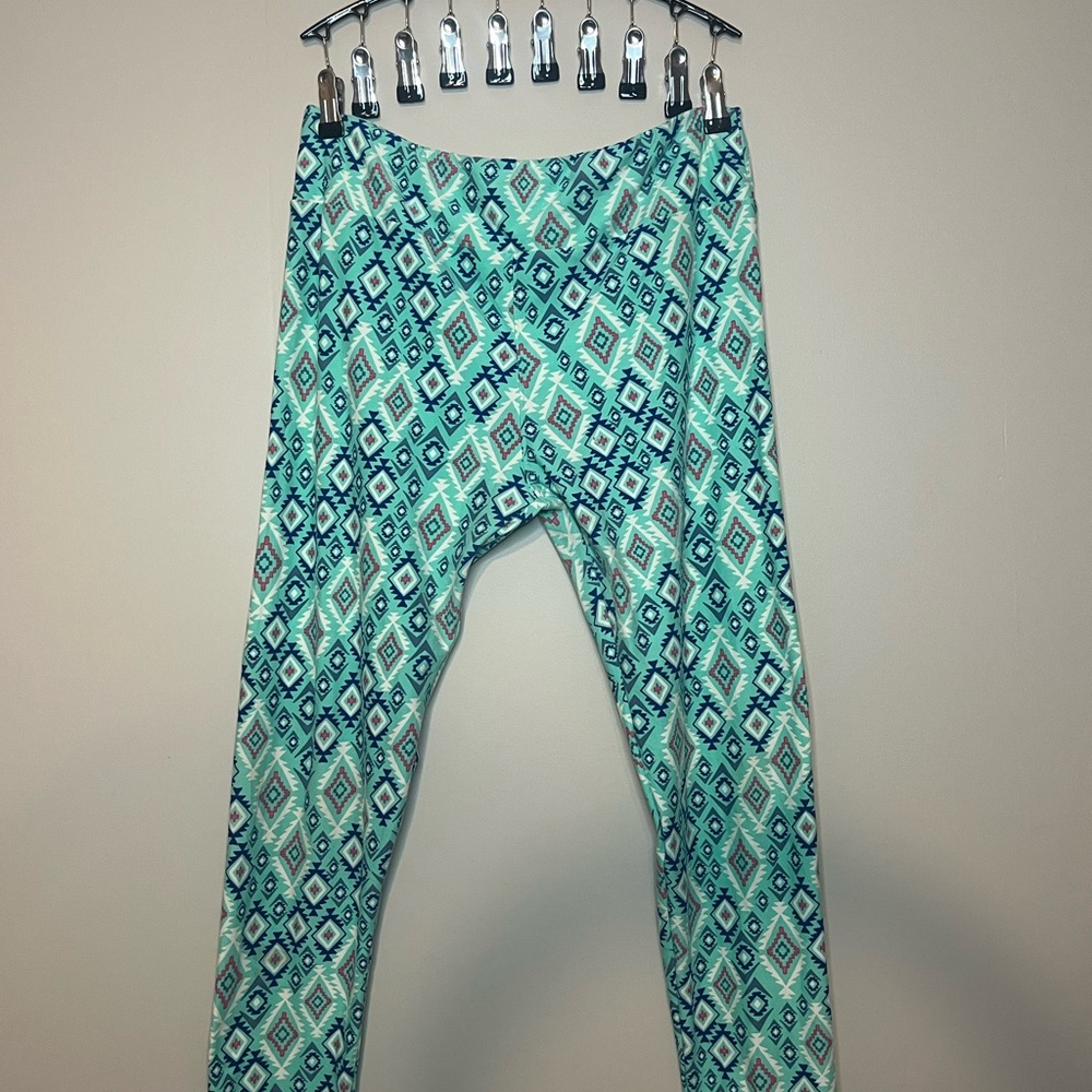 LuLaRoe Floral Print Leggings TC (sizes 10-18)